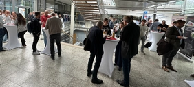 Das Fachpublikum nutze die Tagung zusammen mit Partnerunternehmen des W-hoch-3 Netzwerks für den Austausch zu technologischen und organisatorischen Herausforderungen bei der Umsetzung innovativer Projekte der erneuerbaren Strom- und Wärmeversorgung (Fot