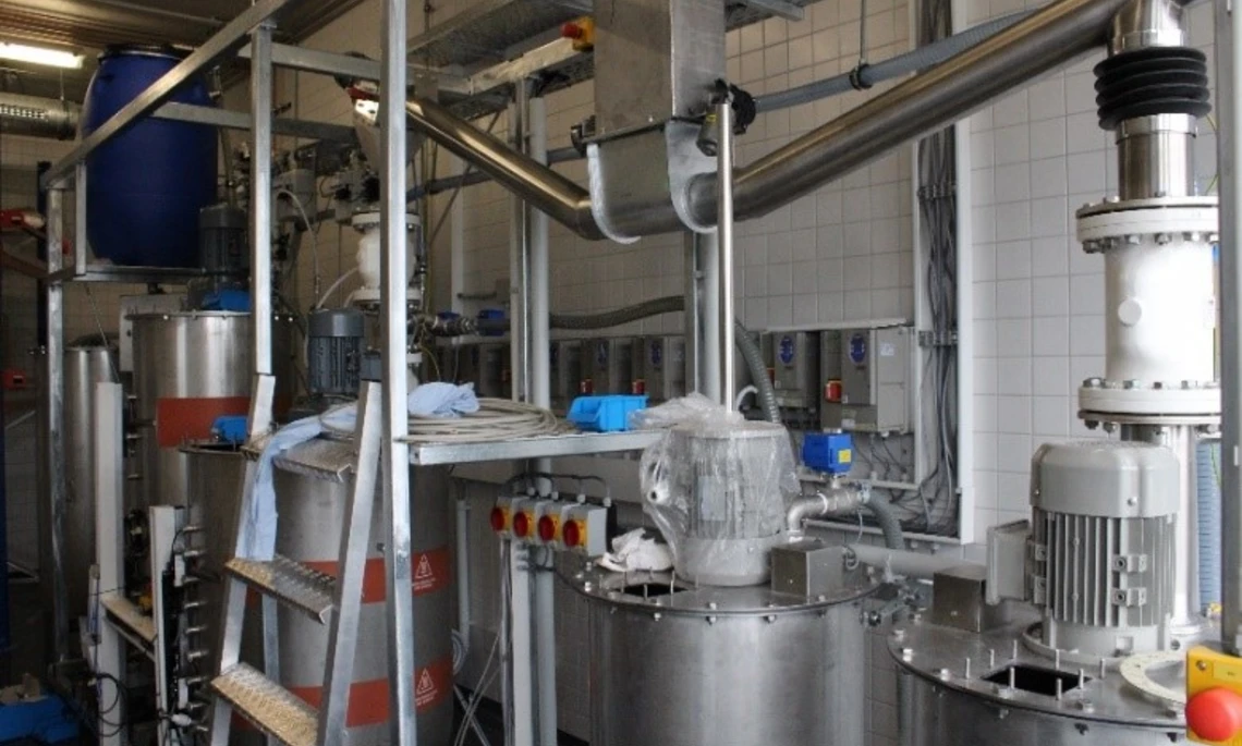 Labor_G305_Biogasanlage_THI Foto der Biogasanlage im Labor