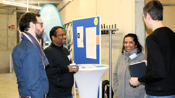Beim Abschlussevent: Teilnehmende tauschten sich aus und erprobten THISuccessAI selbst (Foto: THI).