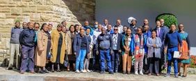 MaZero Projektteam mit lokalen Stakeholdern in Lesotho